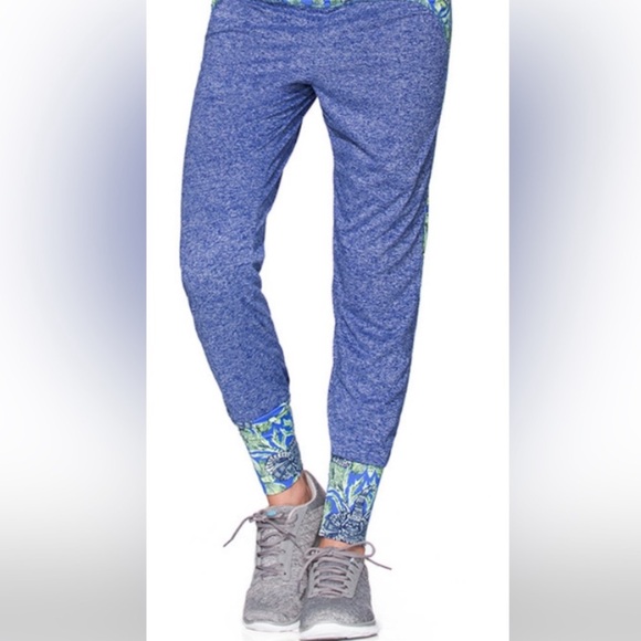 MAAJI Yoga Joggers - Picture 1 of 6